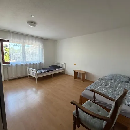 Apartamento 2-zimmer-wohnung Bei Sindelfingen Mit Wlan & Parkplatz