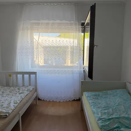 Apartamento 2-zimmer-wohnung Bei Sindelfingen Mit Wlan & Parkplatz
