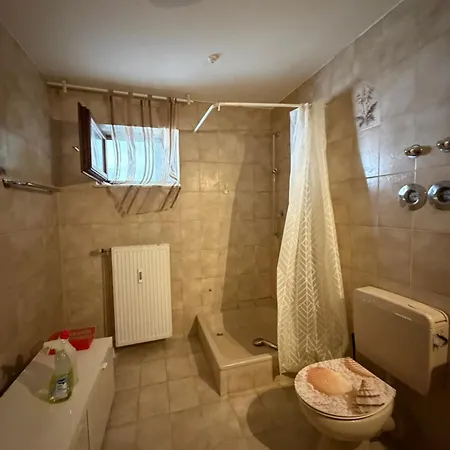 Apartamento 2-zimmer-wohnung Bei Sindelfingen Mit Wlan & Parkplatz *